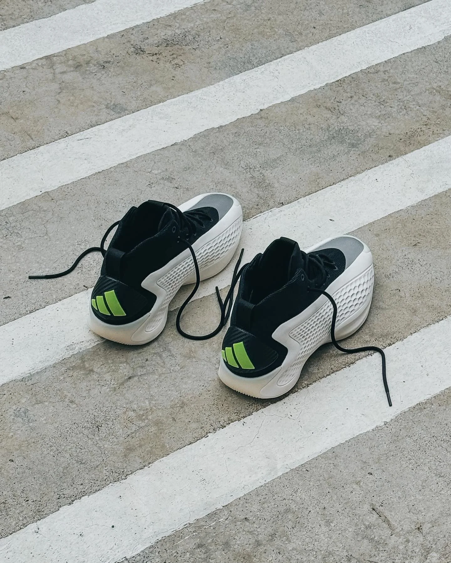 Đánh Giá Adidas AE 1: Đôi Giày Signature Đầu Tiên Của Anthony Edwards