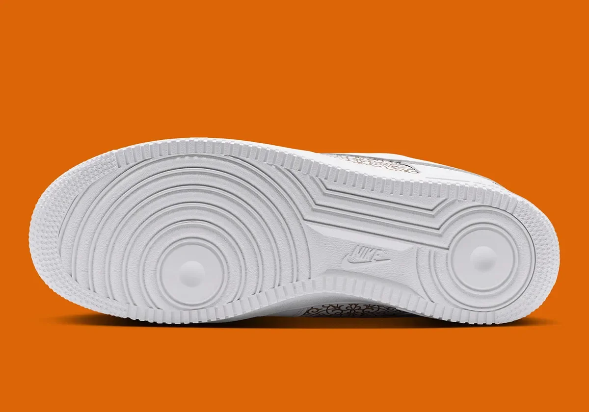 Air Force 1 Qua 40 Năm: Vì Sao Midsole Và Outsole Không Bao Giờ Đổi
