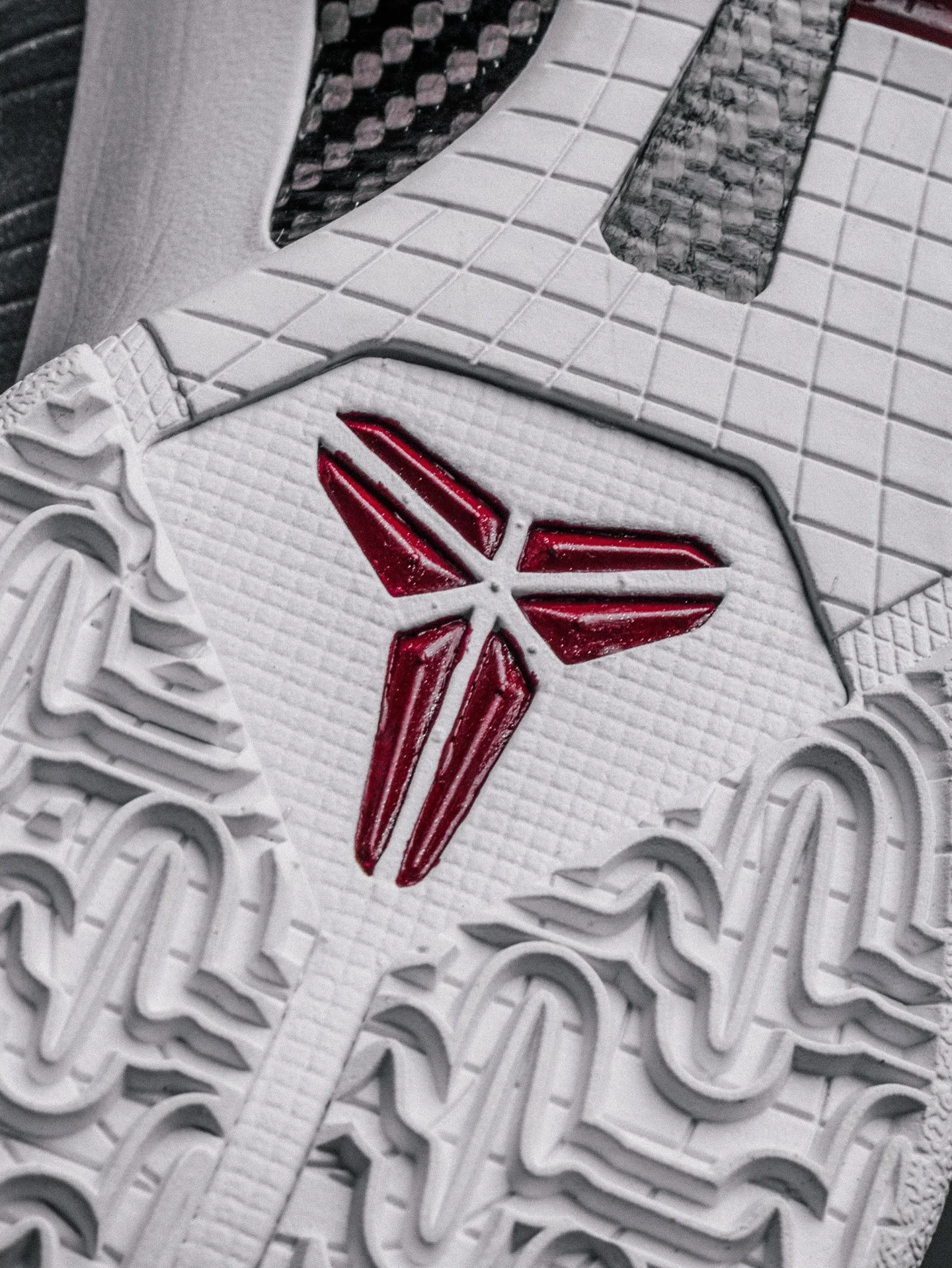 Kobe 5 Protro: Di sản Mamba trong một Silhouette vượt thời gian
